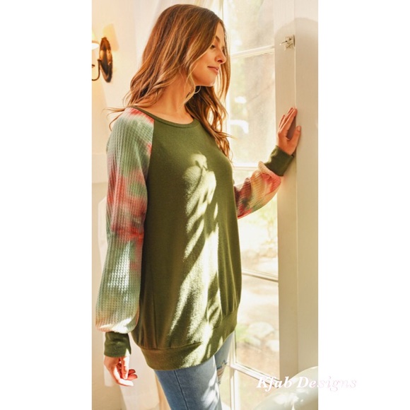 ❤️LAST! Waffle Knit Tie Dye Sleeve Brushed Top! - Picture 5 of 6